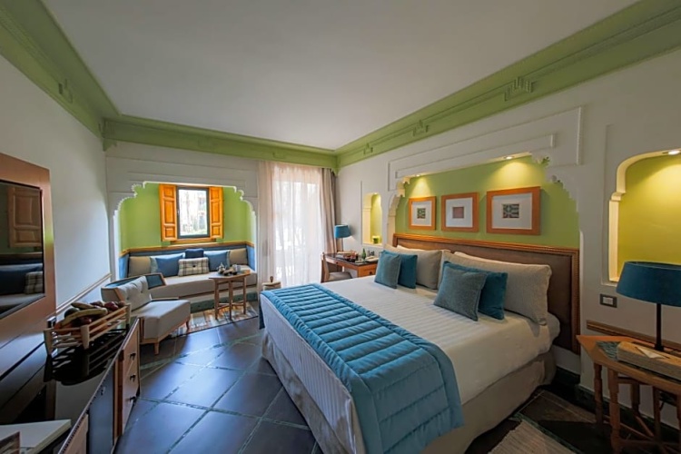 Deluxe Twin room with balcony and with pool view