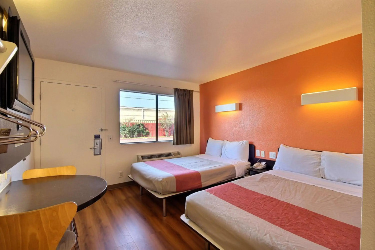 Motel 6 Laredo, TX - South