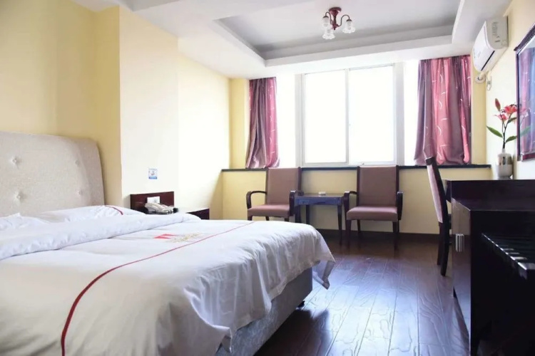 Jiaxing ShiMao Inn