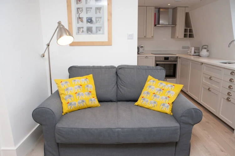 1 Bedroom Apartment With Views in Bath