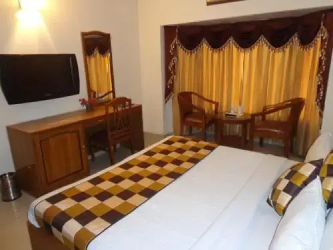 Hotel Smart Inn 2 by Royal Collection