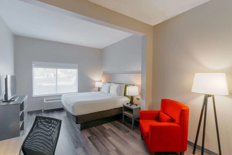 Townhome Inn And Suites