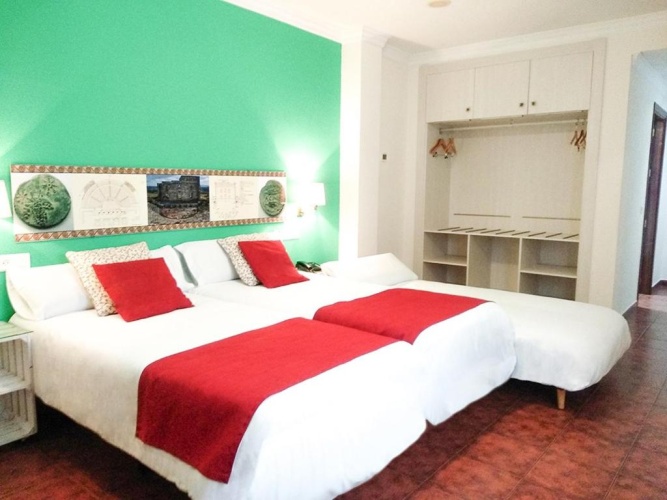 Standard Triple room
