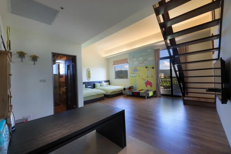 Standard Family room