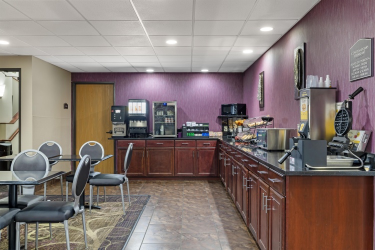 Best Western Plover-Stevens Point Hotel & Conference Ctr photo 25