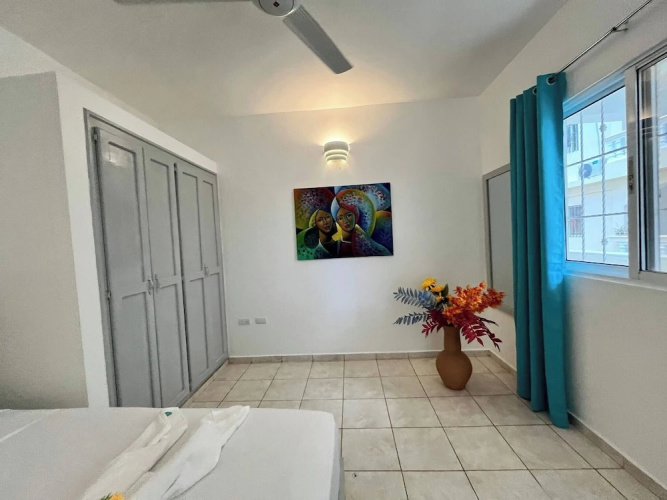 Secure 2-pers Apartment Close to the Beach