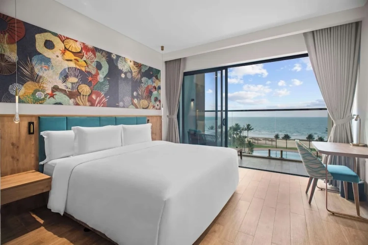 Superior Double room with balcony and with sea view