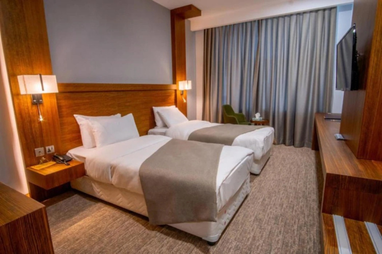 Parwar Hotel