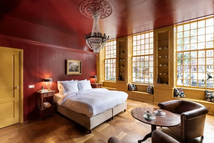 Comfort room