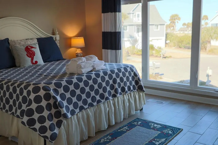 355 Ocean Point Dr