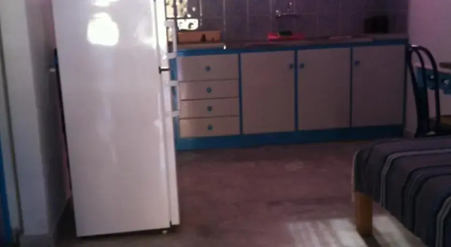 Anna Rooms