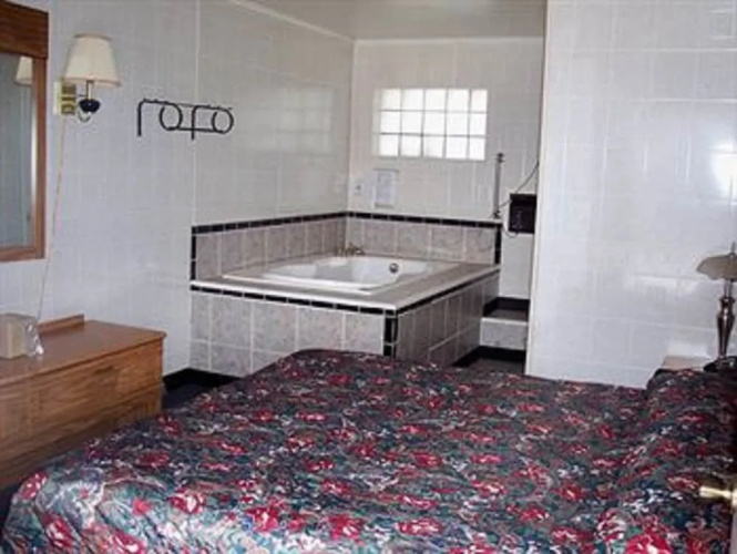Clearview Motor Inn
