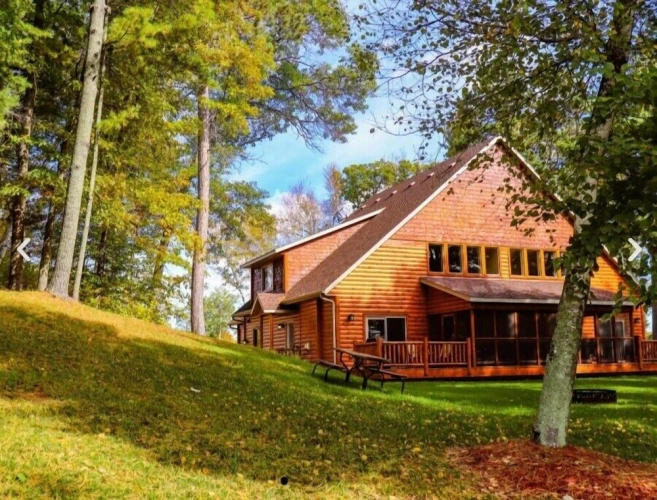 4 Bedrooms Villa