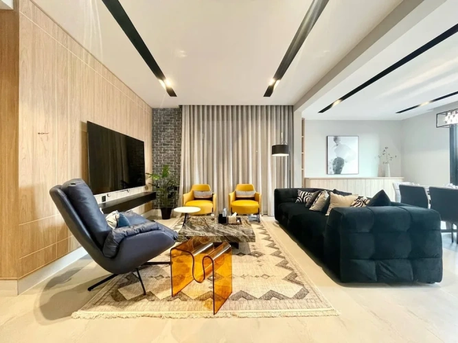 2 Bedrooms Luxury Apartment