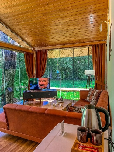 2 Bedrooms Suite with balcony