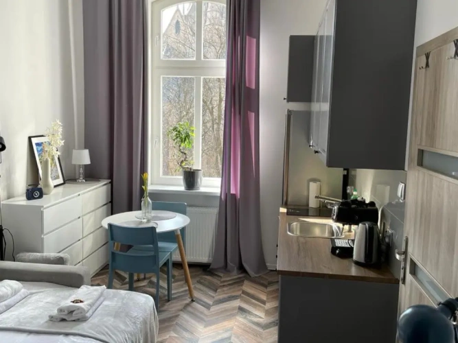 1 Bedroom Double Apartment