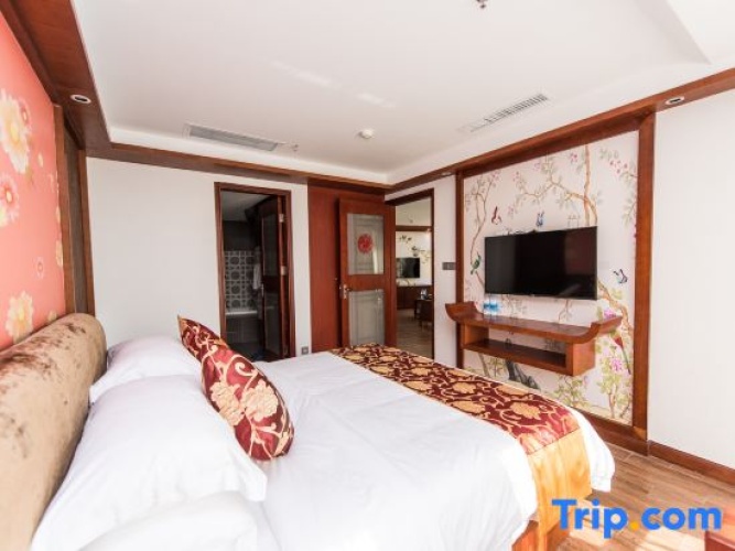 Deluxe Double Suite