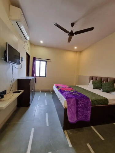 Hotel Shree Shivtam