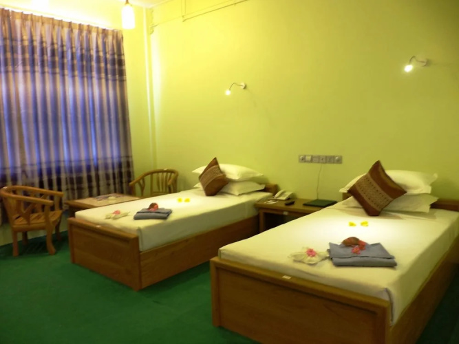 Jade Royal Hotel