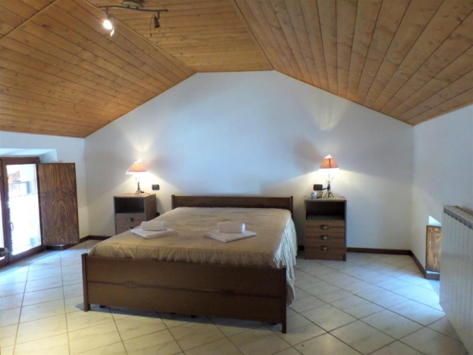 3 Bedrooms Cottage