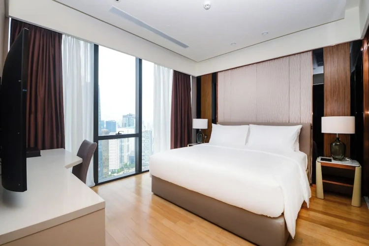 Premier Suite
