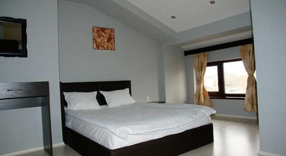 Hi-Life Family Hotel