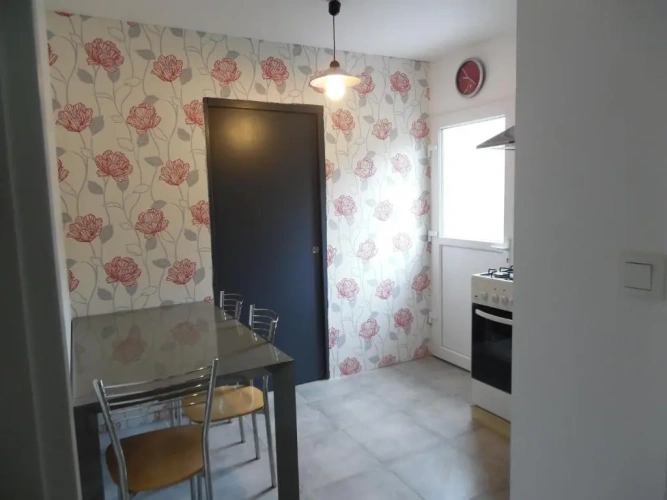 2 Bedrooms Cottage