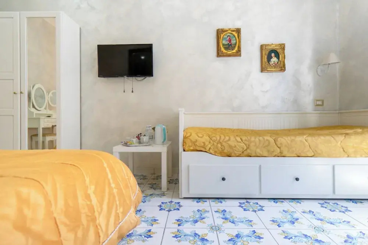 Adricla Guest House