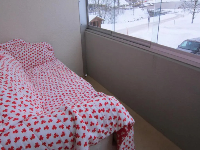 2.5-Zimmer-Wohnung Balkon freie See- und Bergsicht, Garage PPe