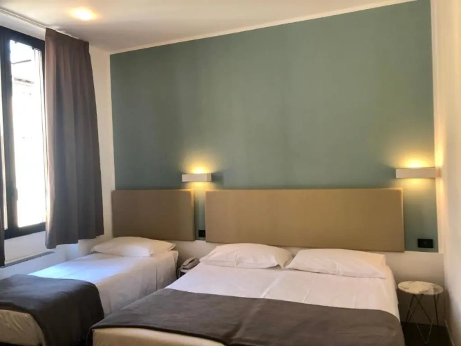 Triple room