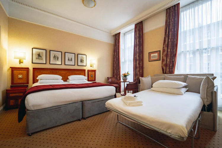 Grange Clarendon photo 6