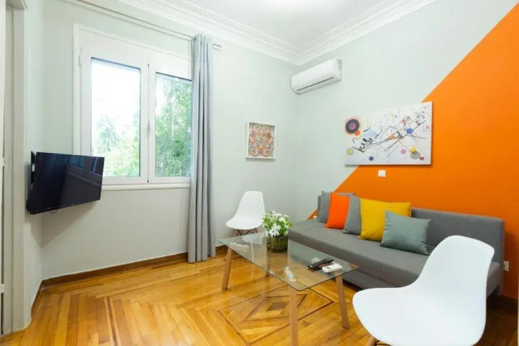 Acropolis Apartments