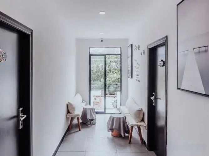 Senman Boutique Courtyard Guesthouse(深圳较场尾四叶草民宿2号店)