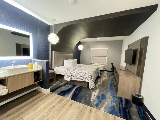 Deluxe Single room