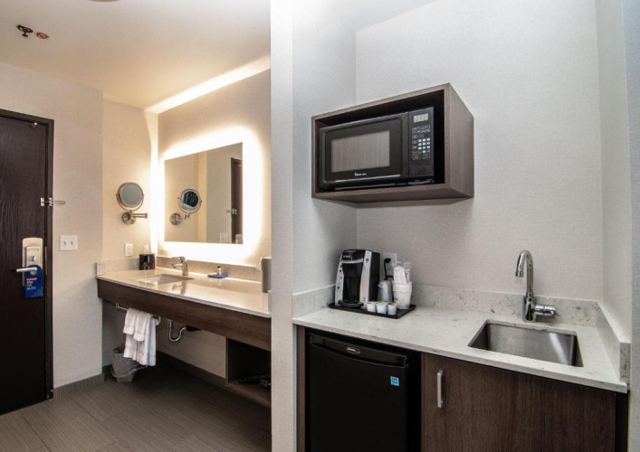 Deluxe Double Suite with view