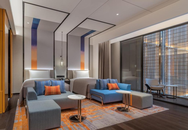 Breezy Deluxe Twin room
