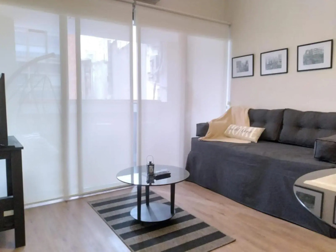 "El Farolito Apartment"