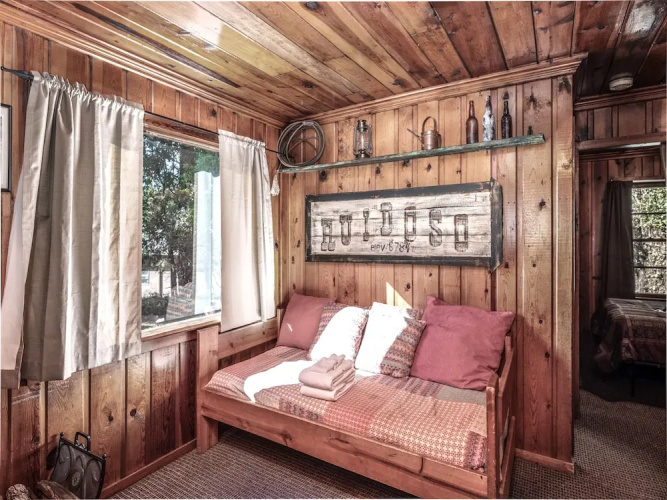 Perfect Cabin by Vtrips