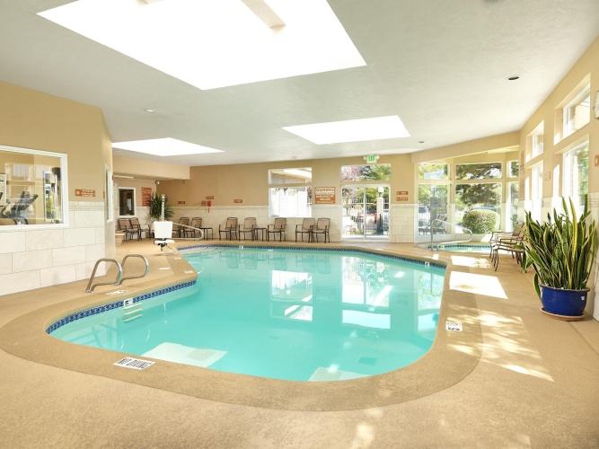 Crystal Inn Hotel & Suites photo 13