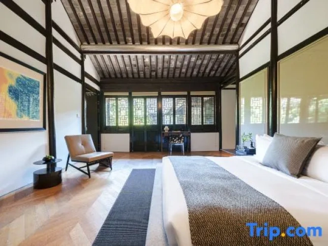 2 Bedrooms Suite