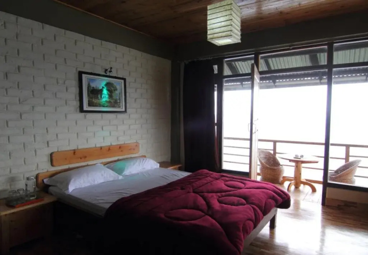 Deolo Cliff Eco Resort