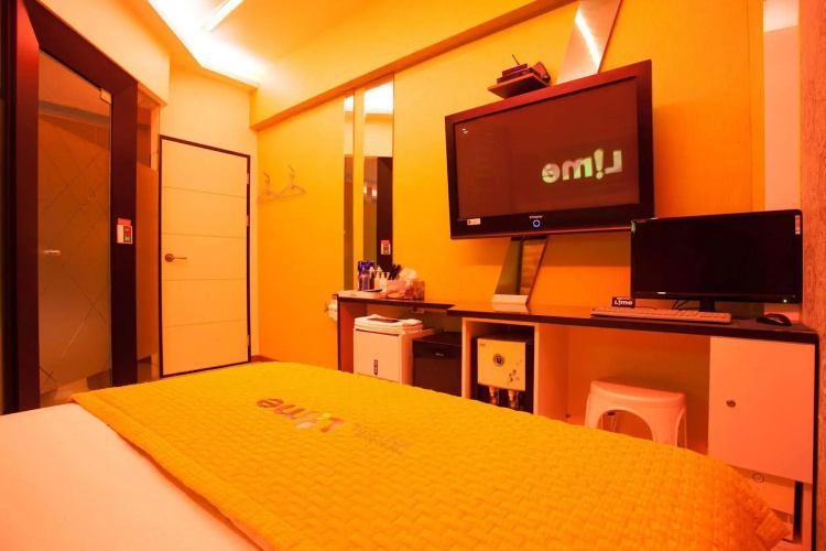 Lime Motel