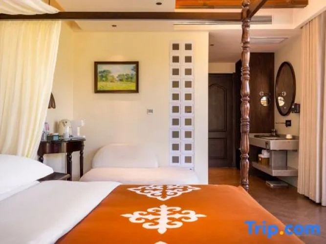 Standard Double room with river view