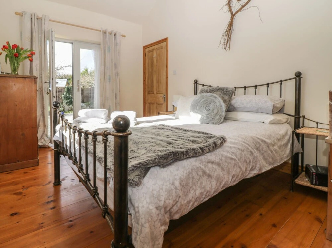 Honeysuckle Cottage