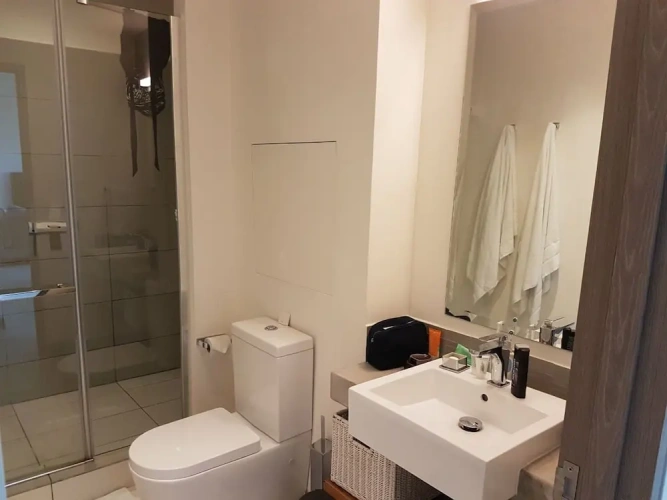 3 Bedrooms Apartment