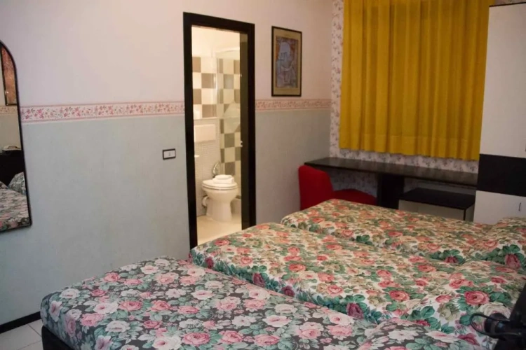 Classic Triple room