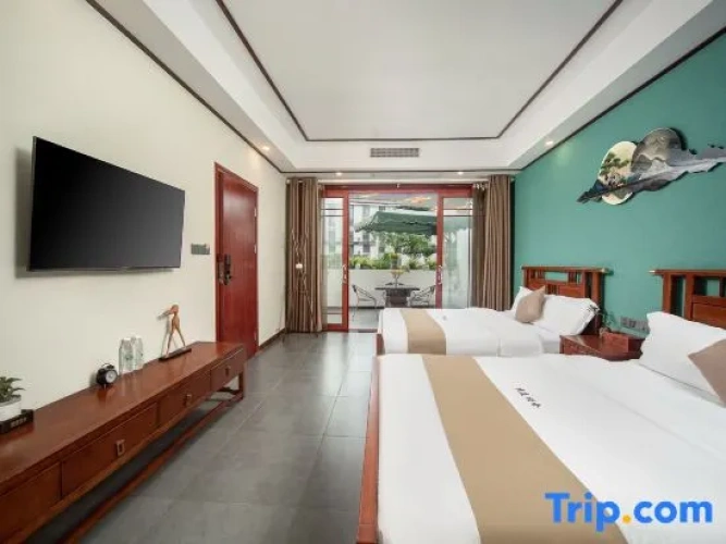 Standard Double room with river view