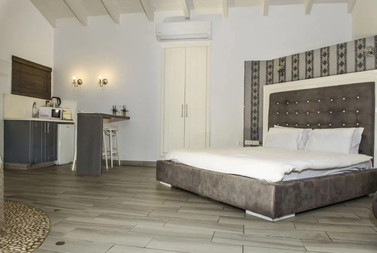 Shala mansion