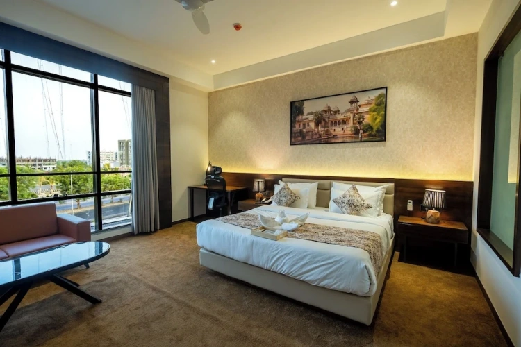 Luxury Suite
