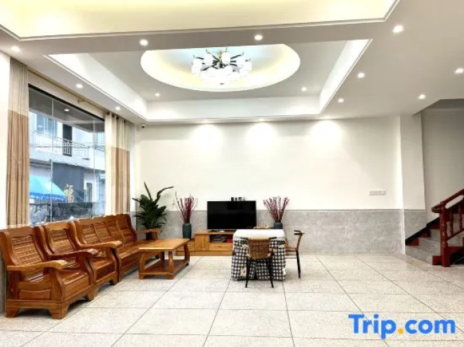 Yulong Bay B&B